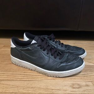 Black Jordan 1 Low Cyber Monday Size 10